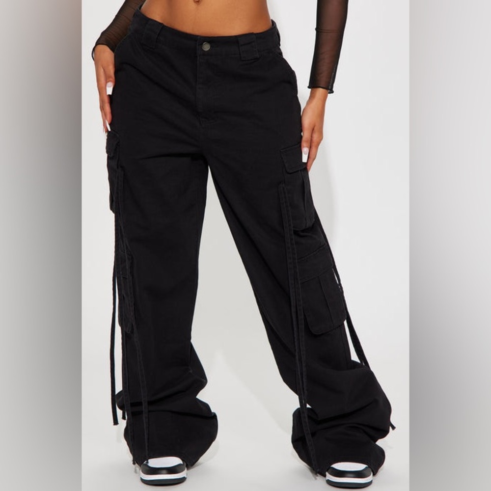 Fashion Nova Black Utility Cargo Pants